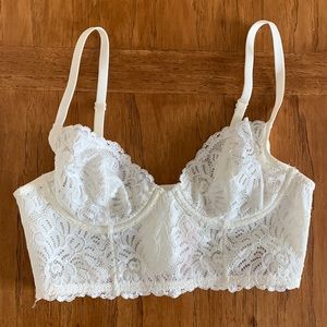 2 for $20. New Xhilaration ivory lace underwire bra - size 34A.